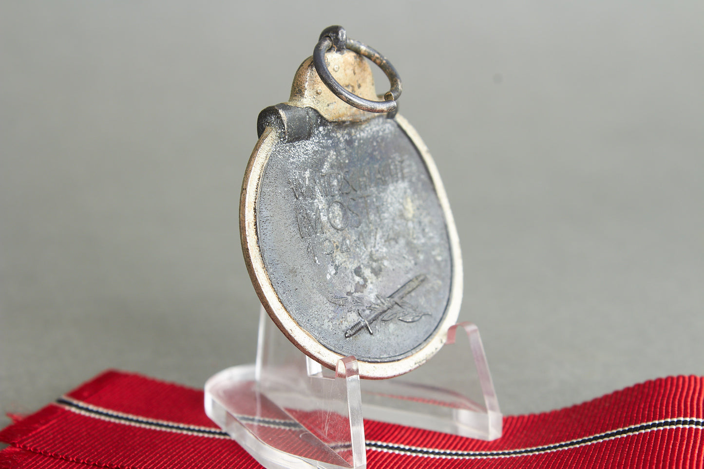 "Winterschlacht im Osten" Medal. Unmarked. Original.