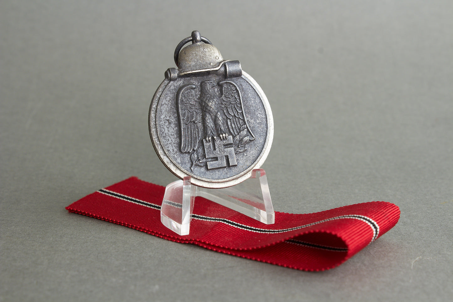 "Winterschlacht im Osten" Medal. Unmarked. Original.
