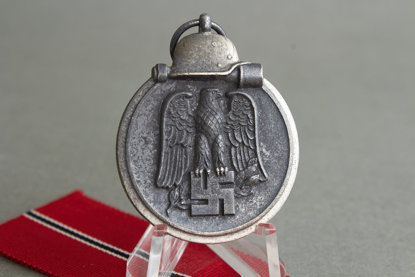 "Winterschlacht im Osten" Medal. Unmarked. Original.