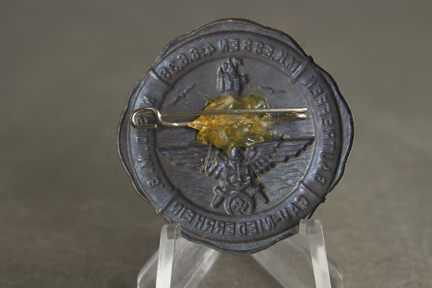 N.S.D.M.B. (Nationalsozialistischer Deutscher Marinebund) Tinnie. Repaired Needle. Original.