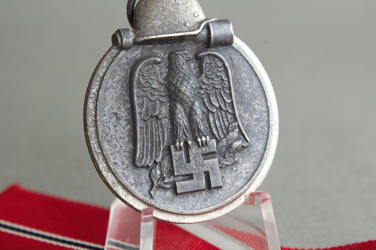 "Winterschlacht im Osten" Medal. Unmarked. Original.