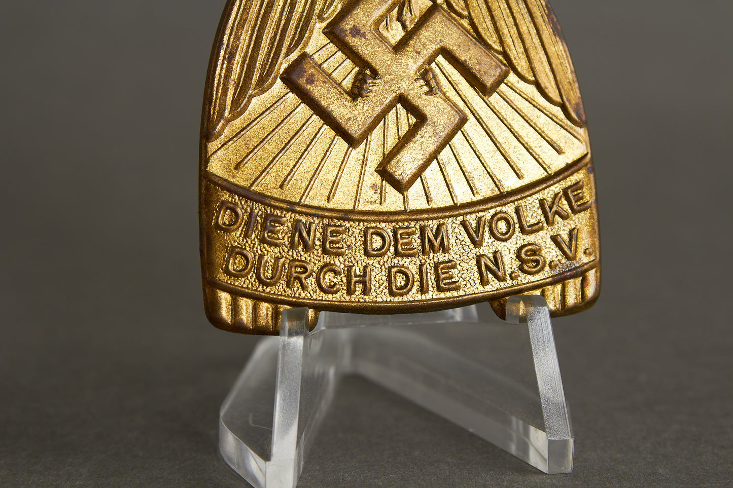 N.S.V (Nationalsozialistische Volkswohlfahrt) Tinnie. Original.