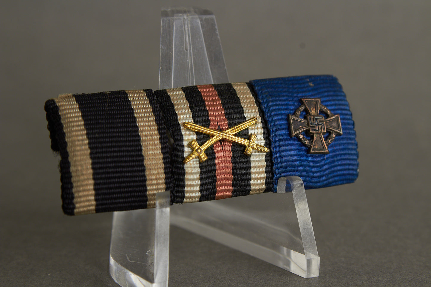 3-Place Ribbon Bar. Original.