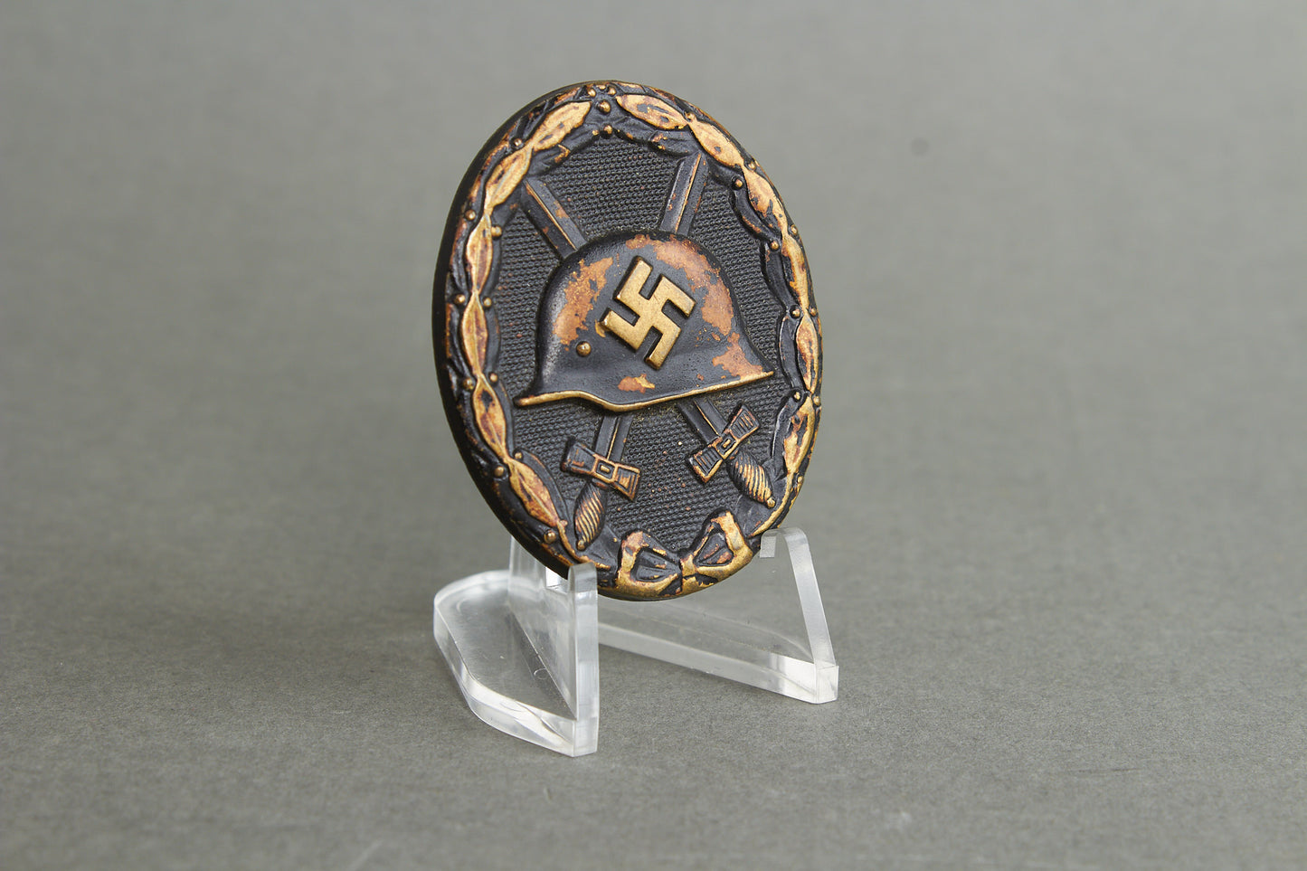 Wound Badge "Verwundetenabzeichen" in Black. Original.