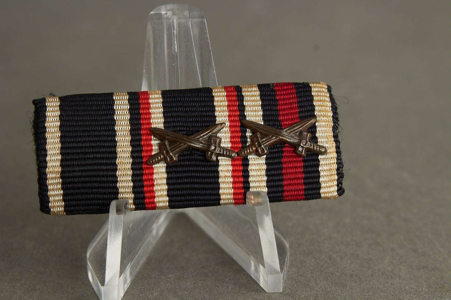 3-Place Ribbon Bar. Original.