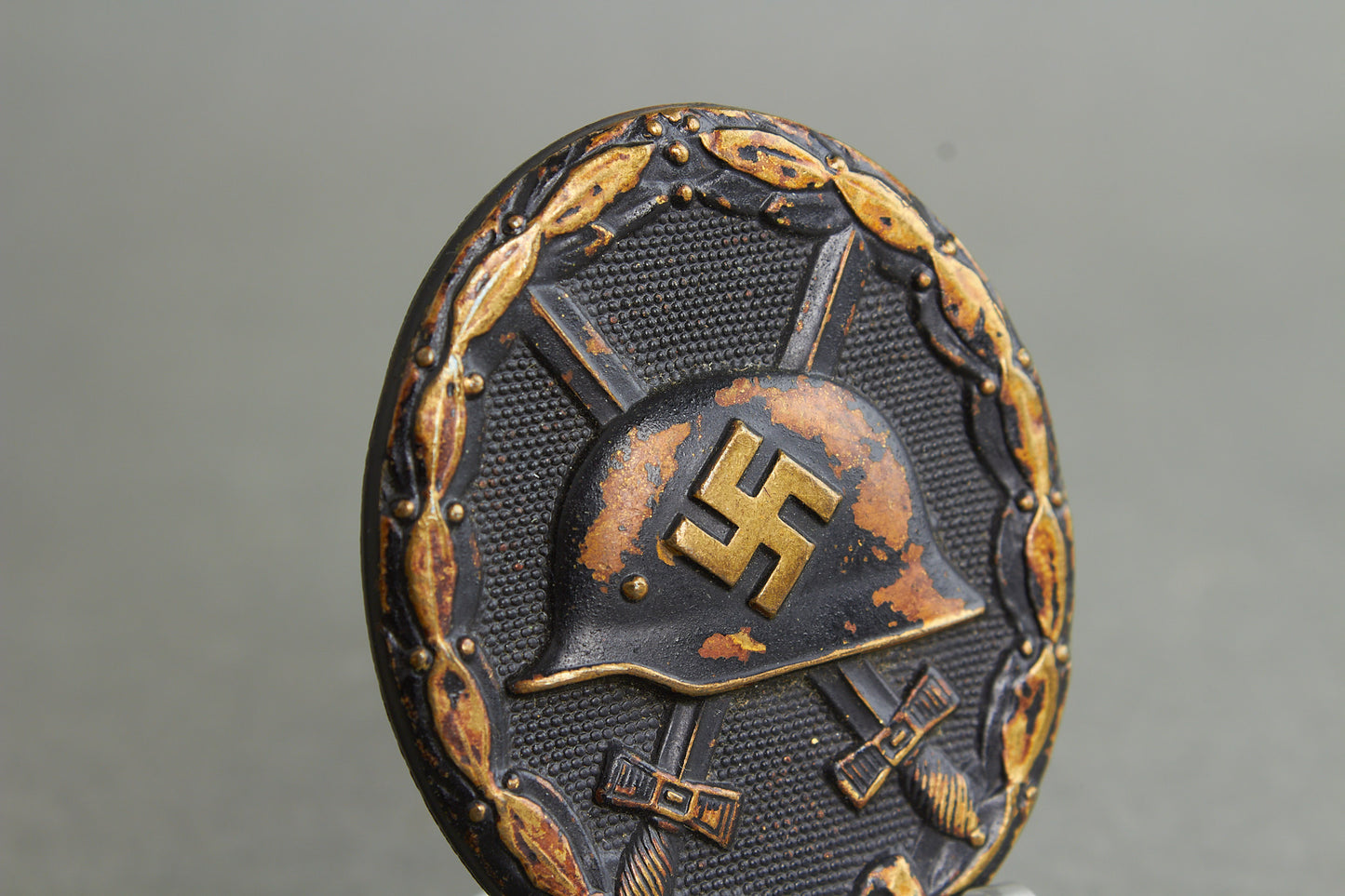 Wound Badge "Verwundetenabzeichen" in Black. Original.