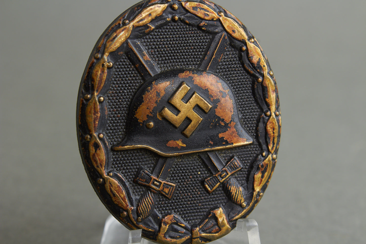 Wound Badge "Verwundetenabzeichen" in Black. Original.