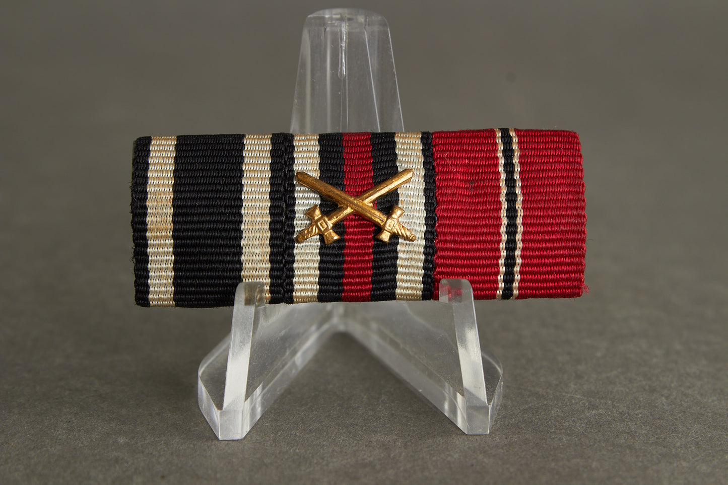 3-Place Ribbon Bar. Original.