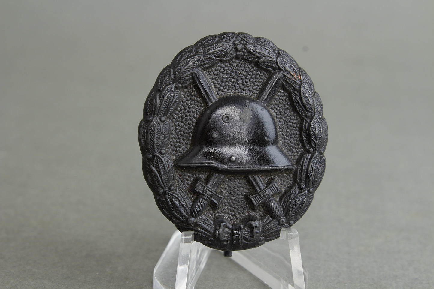 Wound Badge "Verwundetenabzeichen" in Black. Original.