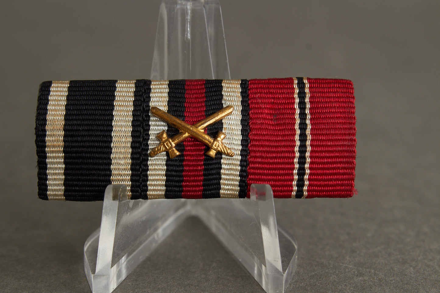 3-Place Ribbon Bar. Original.