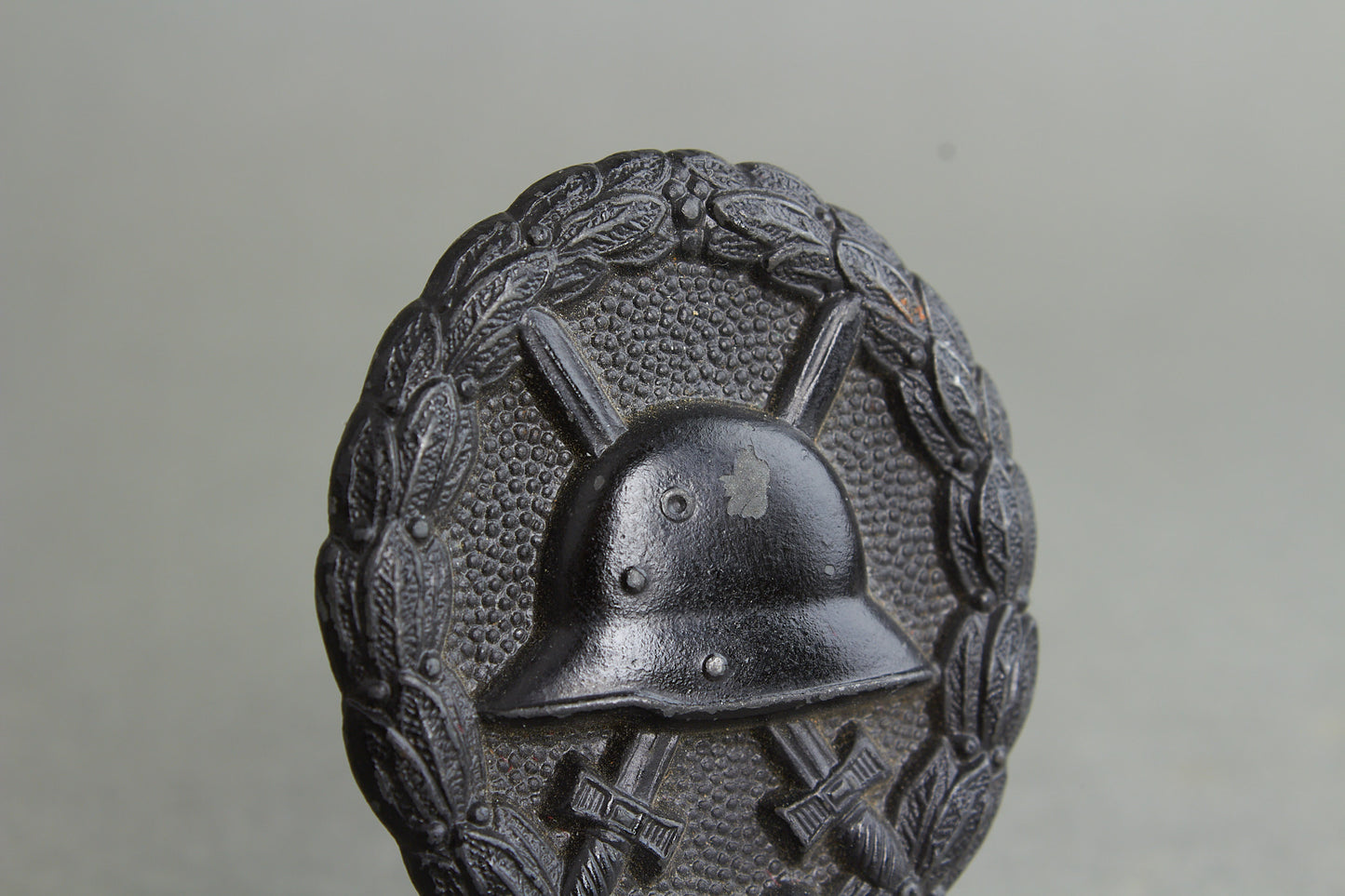 Wound Badge "Verwundetenabzeichen" in Black. Original.