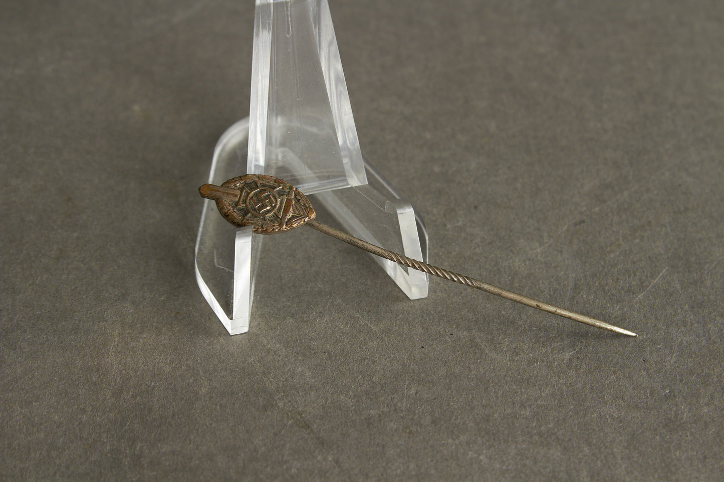 NSKOV (Nationalsozialistische Kriegsopferversorgung) Member pin. Maker marked "RZM 52". Original.