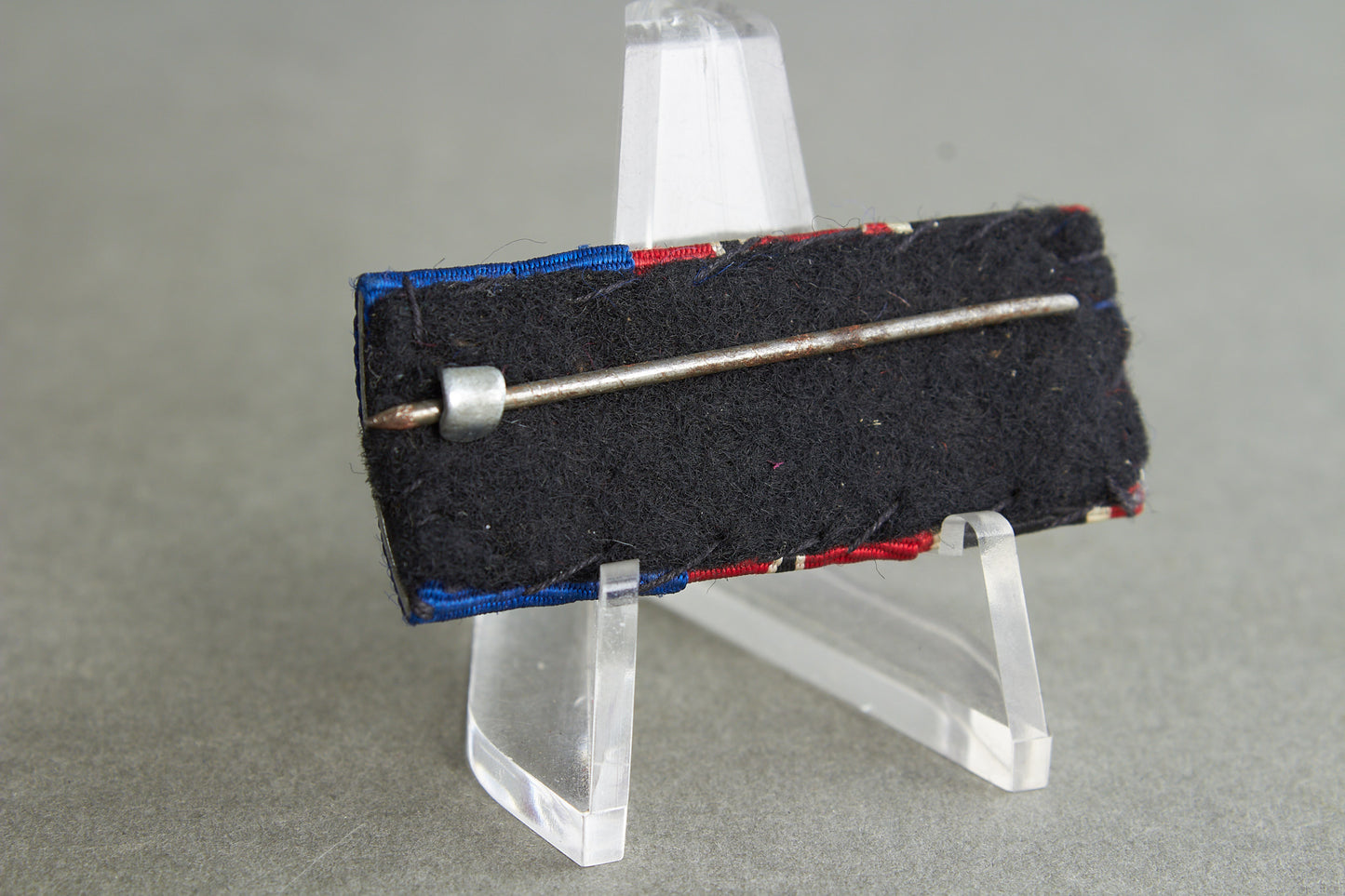 3-Place Ribbon Bar. Original.