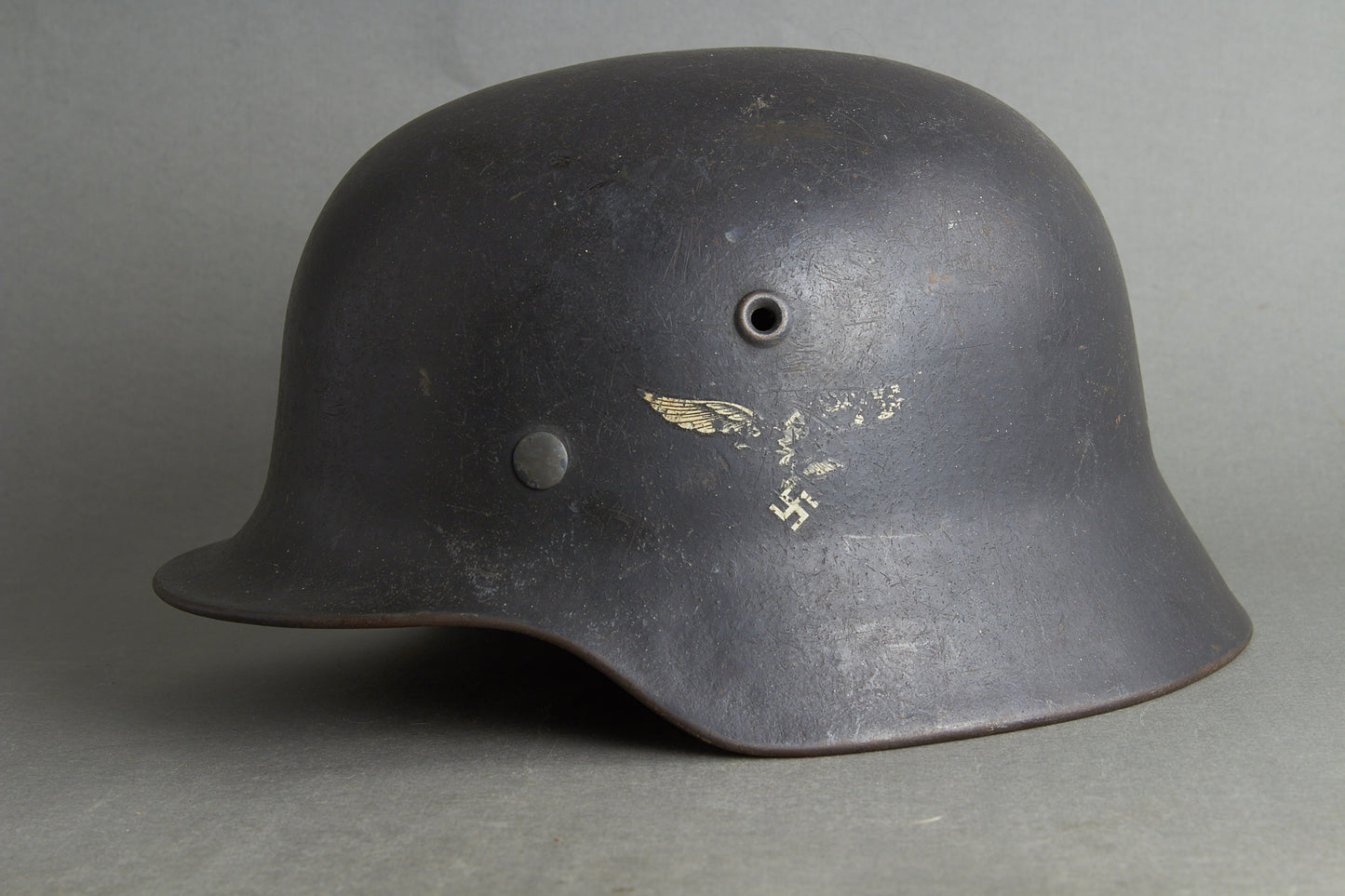 Luftwaffe M40 Single Decal Helmet. Original.