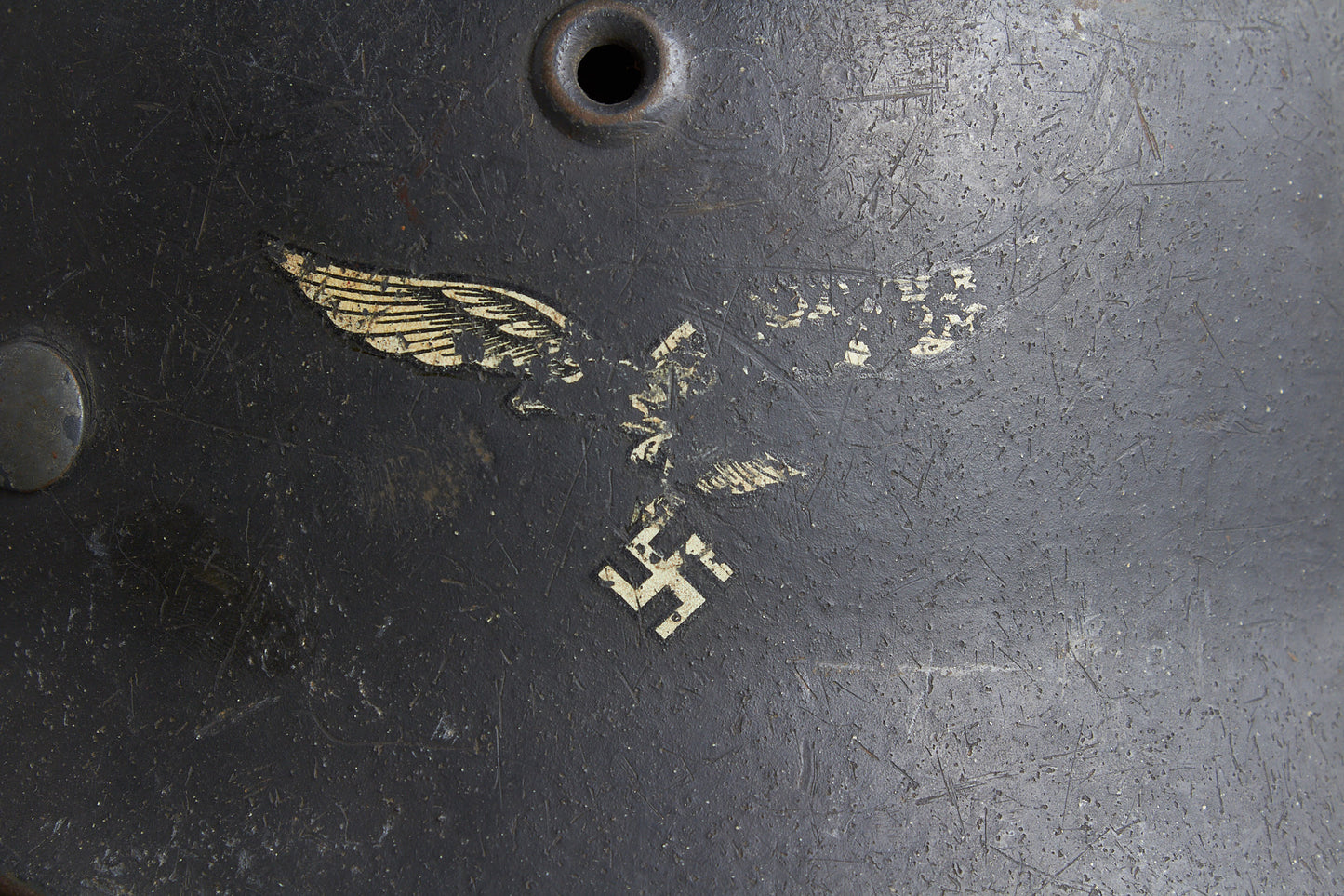 Luftwaffe M40 Single Decal Helmet. Original.