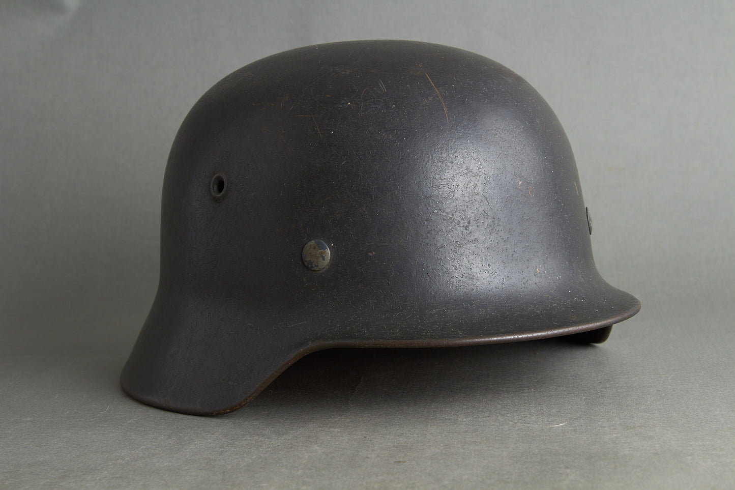 Luftwaffe M40 Single Decal Helmet. Original.
