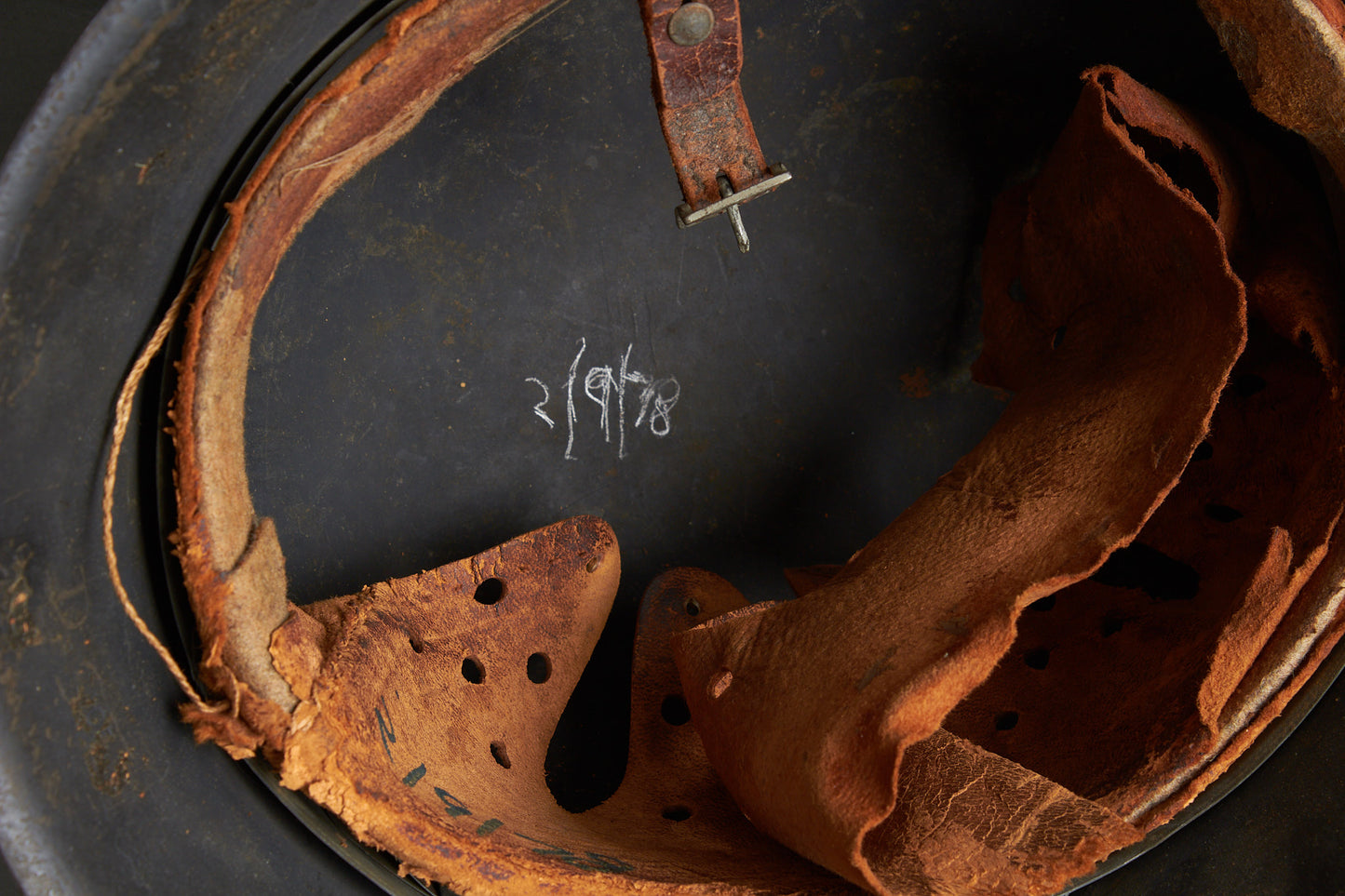 Luftwaffe M42 Single Decal Helmet. Original.