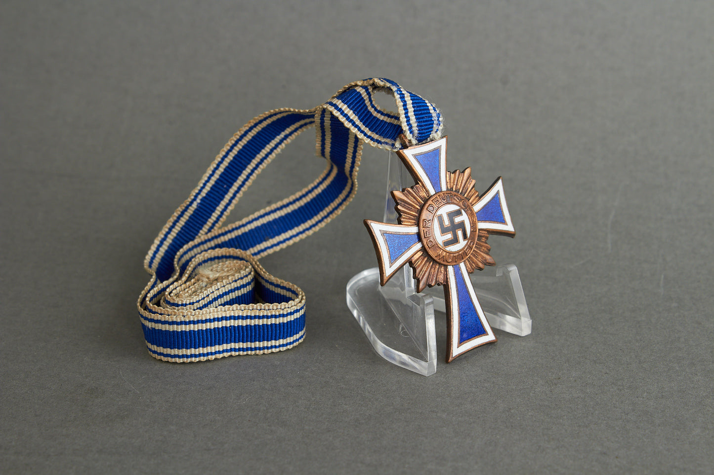 Mutterkreuz "Ehrenkreuz der Deutschen Mutter" in Bronze. Original.