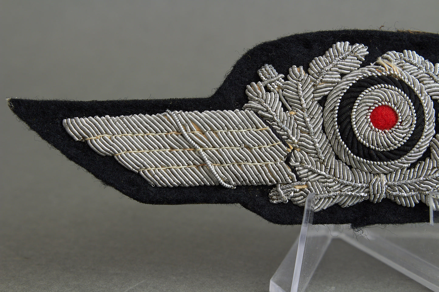 Luftwaffe Officer Visor Cap Cocarde. Original.