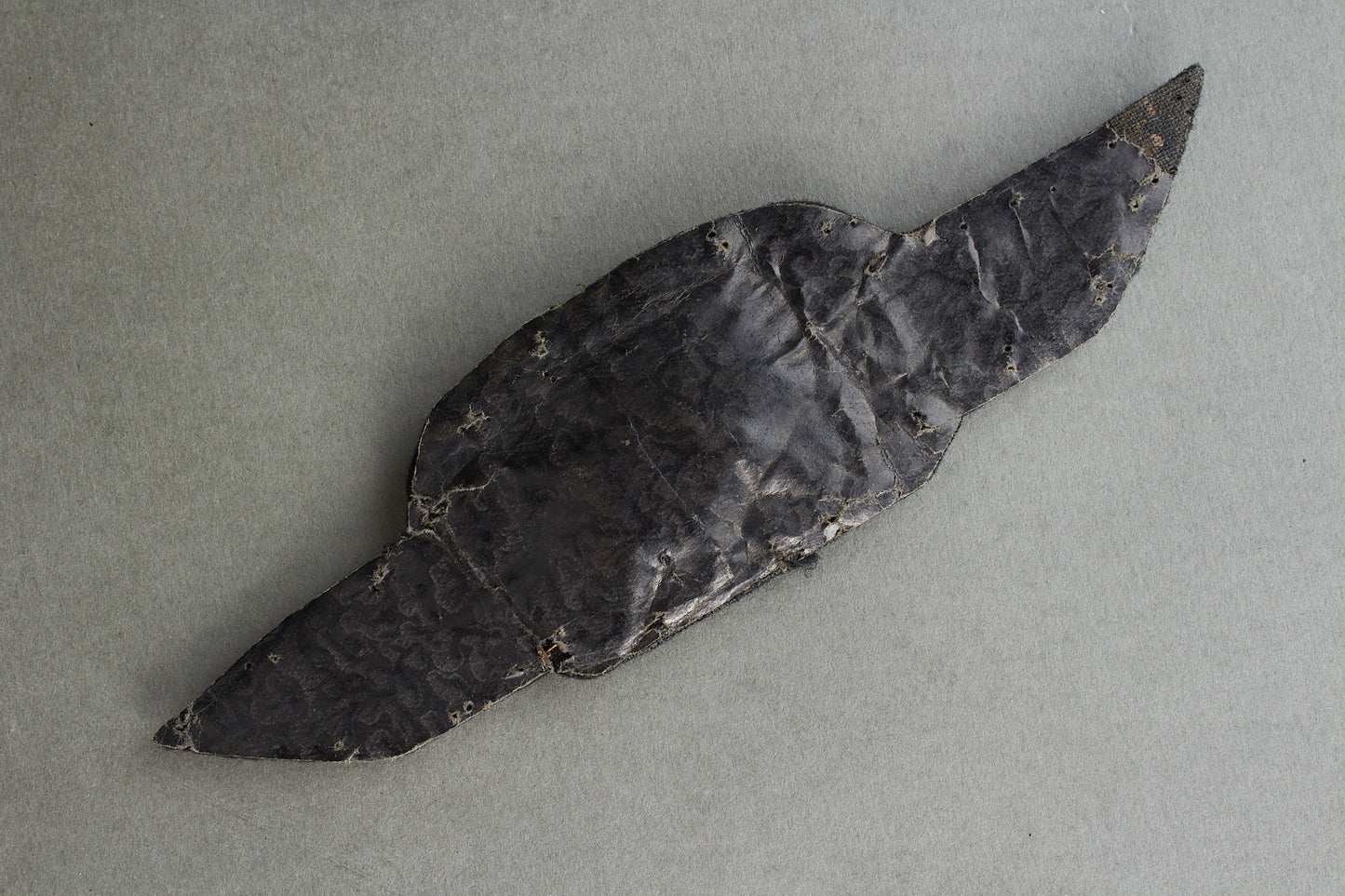 Luftwaffe Officer Visor Cap Cocarde. Original.