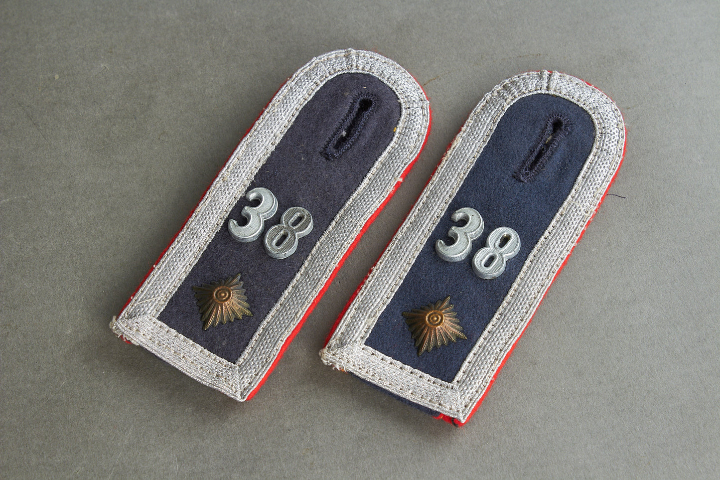 Luftwaffe "Flakartillerie" Shoulder Boards. "Slip on". Matching pair. Original.
