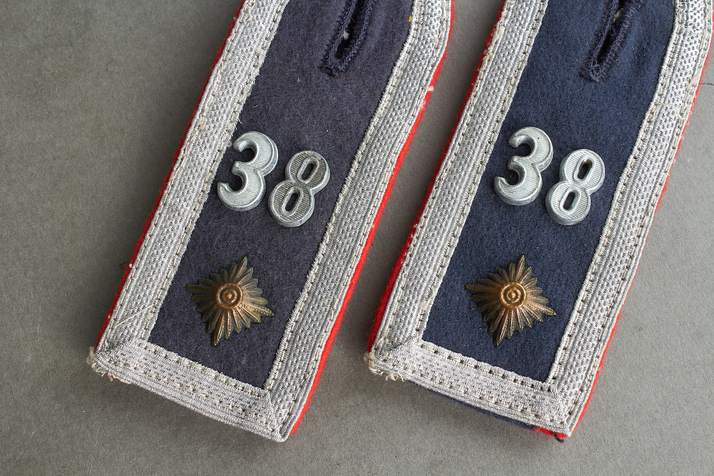 Luftwaffe "Flakartillerie" Shoulder Boards. "Slip on". Matching pair. Original.