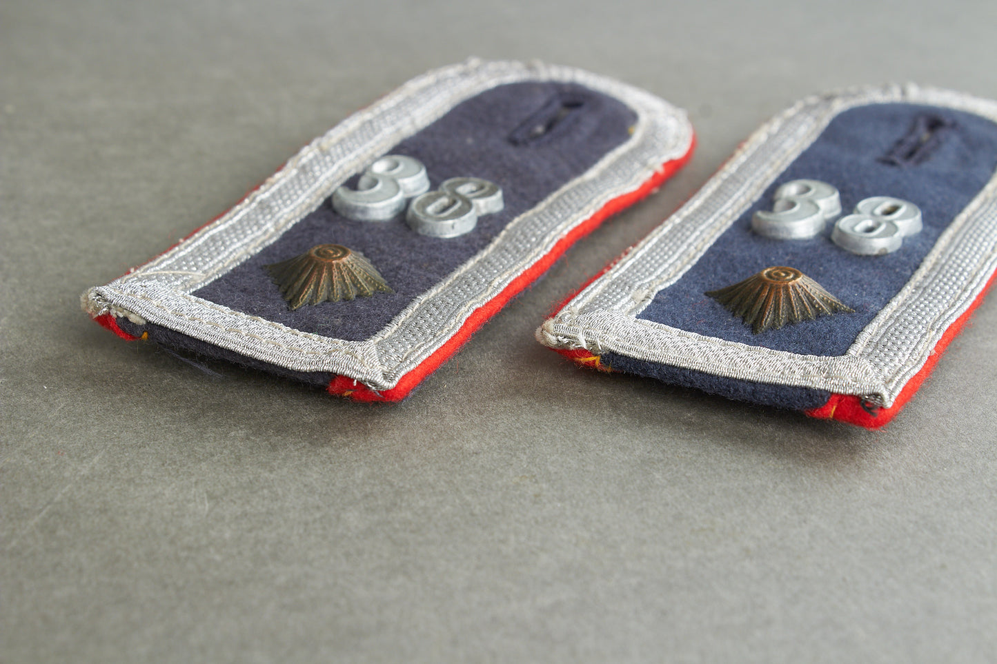 Luftwaffe "Flakartillerie" Shoulder Boards. "Slip on". Matching pair. Original.