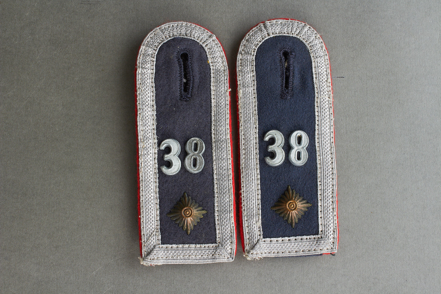 Luftwaffe "Flakartillerie" Shoulder Boards. "Slip on". Matching pair. Original.