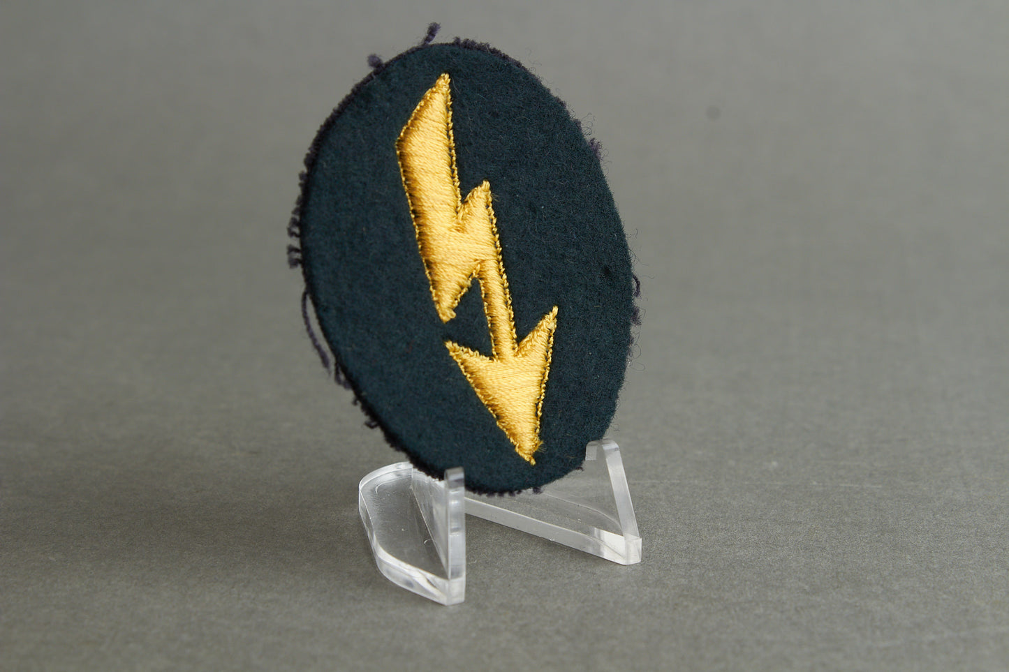 Wehrmacht Ärmelabzeichen "Funker". Original.
