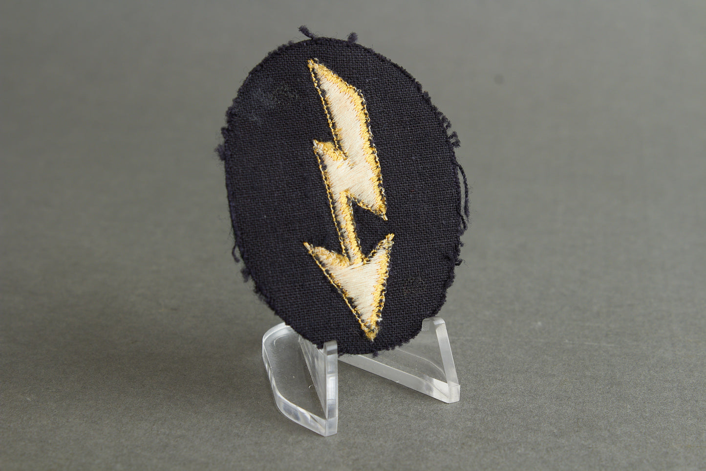 Wehrmacht Ärmelabzeichen "Funker". Original.