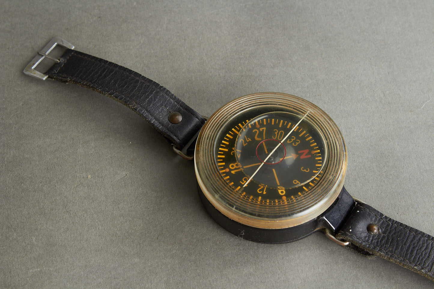 Luftwaffe AK39 (Armbandkompaß 39) Flight Personel Wrist Compass. Original.