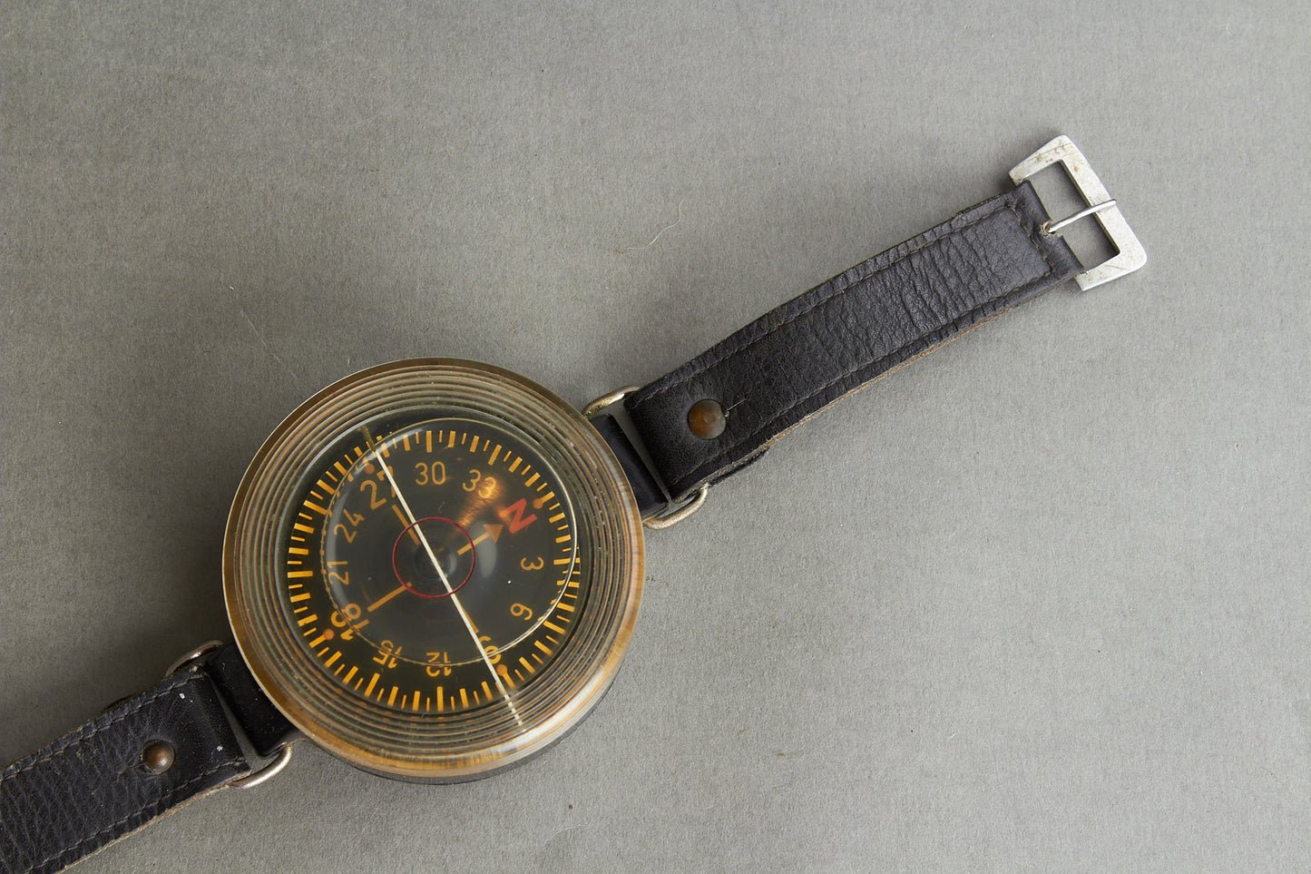Luftwaffe AK39 (Armbandkompaß 39) Flight Personel Wrist Compass. Original.