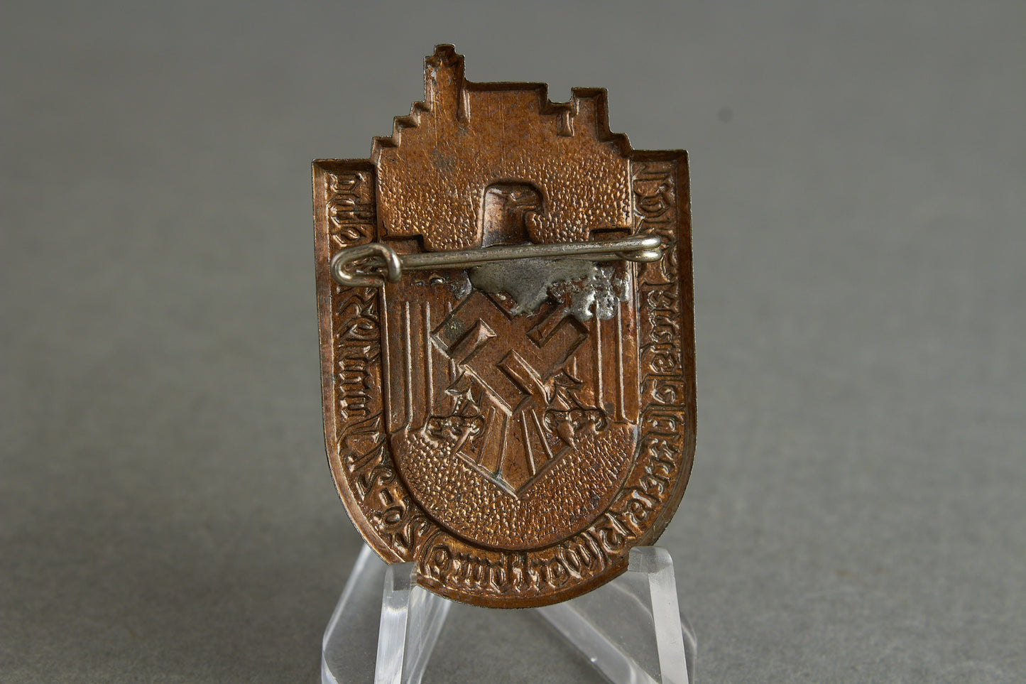 DRL "Deutscher Reichsbund für Leibesübungen" 1937 Tinnie. Original.