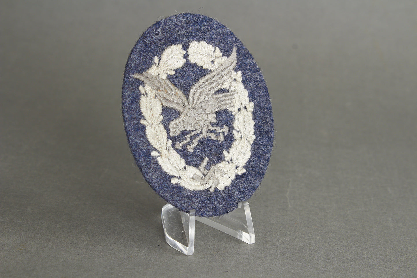 Luftwaffe "Fliegerschützenabzeichen mit Blitzbündel" Cloth Badge. Original.