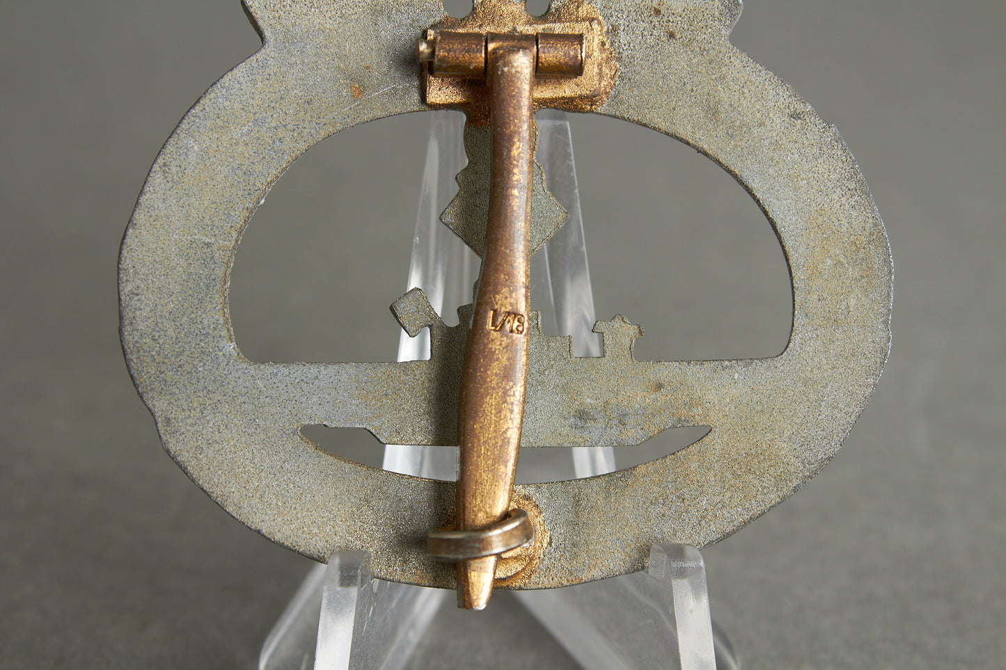 U-Bootkriegsabzeichen. Maker marked "L/18" (B.H. Mayer). Original.