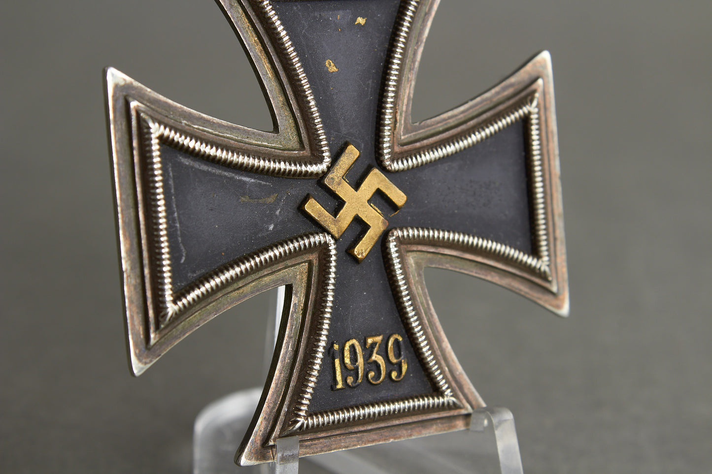 Iron Cross "Eisernes Kreuz" 1. Class. With Brass Core. Original.
