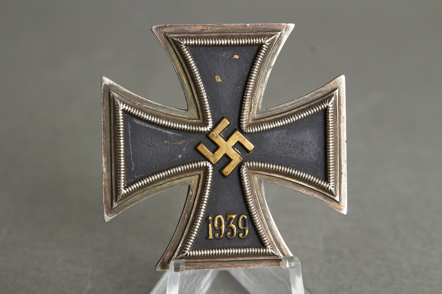 Iron Cross "Eisernes Kreuz" 1. Class. With Brass Core. Original.