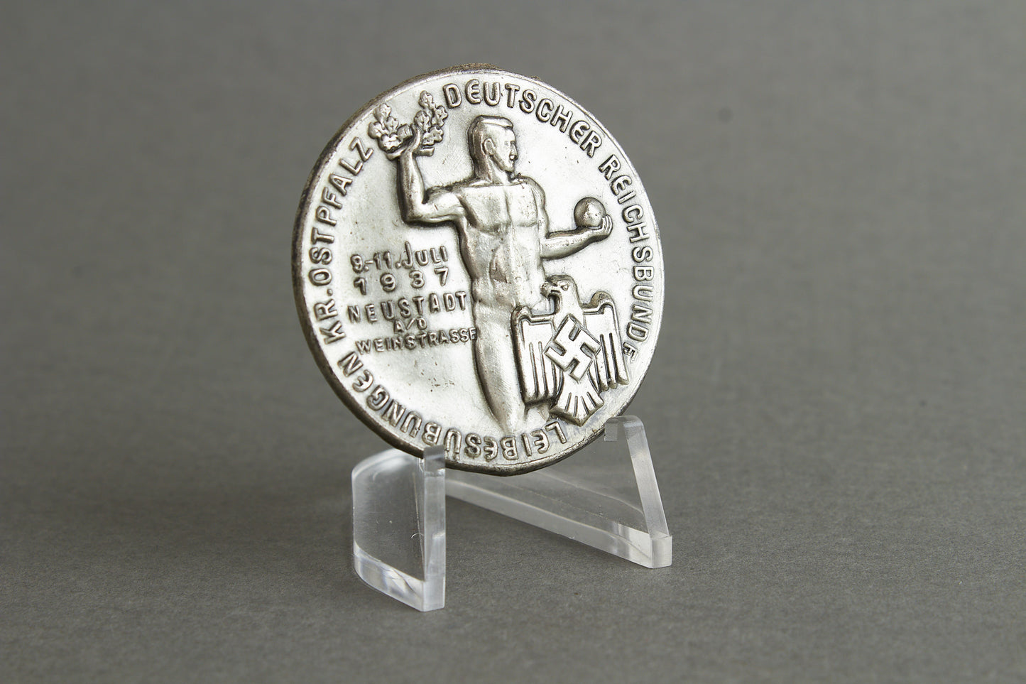 DRL "Deutscher Reichsbund für Leibesübungen" 1937 Tinnie. Original.