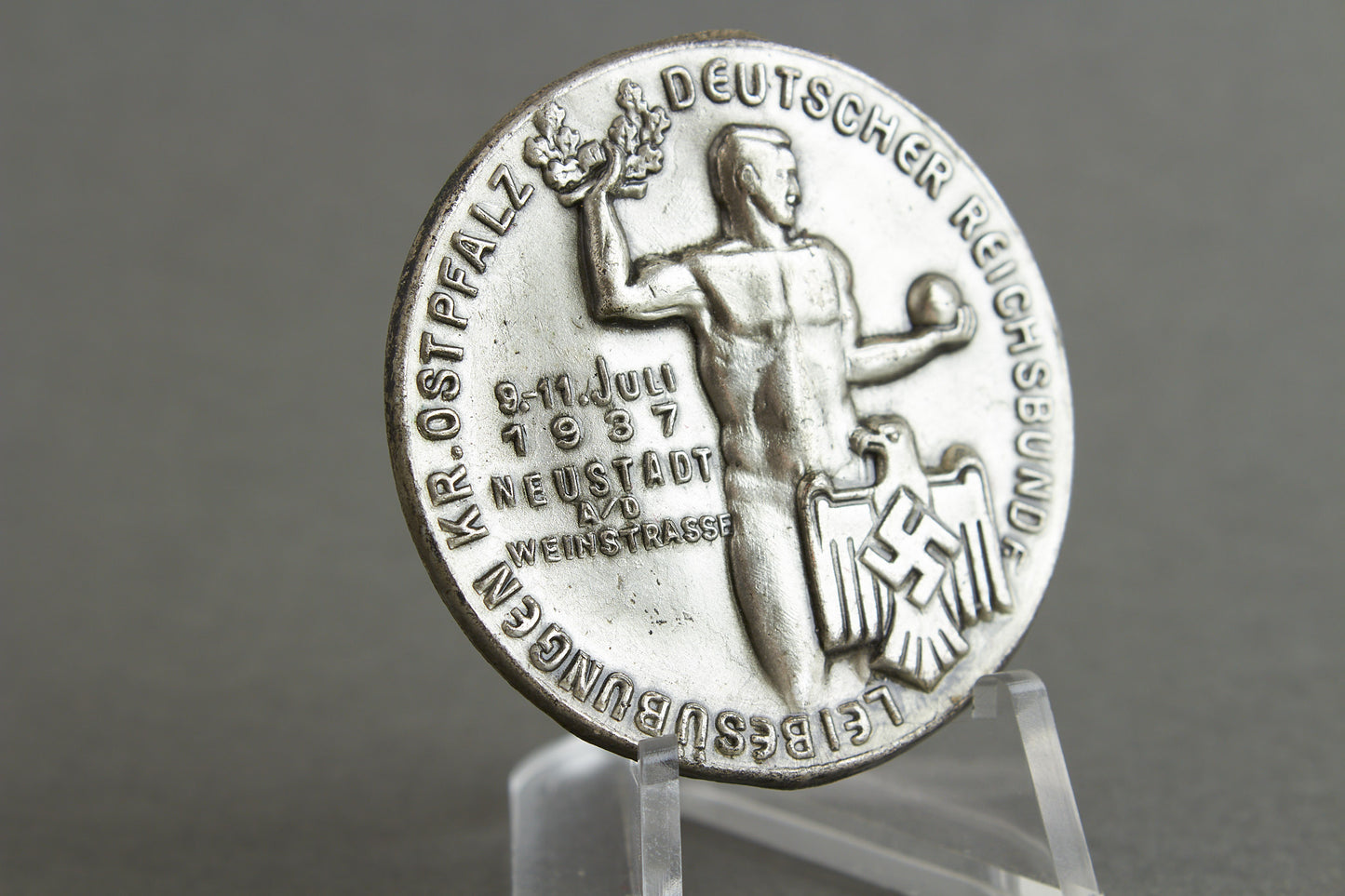 DRL "Deutscher Reichsbund für Leibesübungen" 1937 Tinnie. Original.
