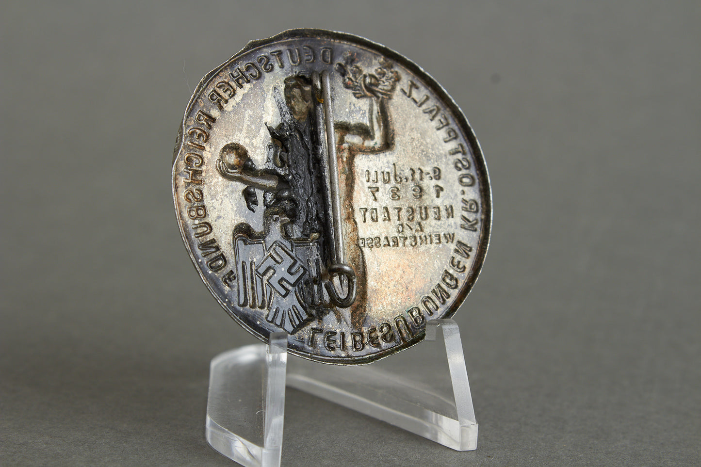 DRL "Deutscher Reichsbund für Leibesübungen" 1937 Tinnie. Original.
