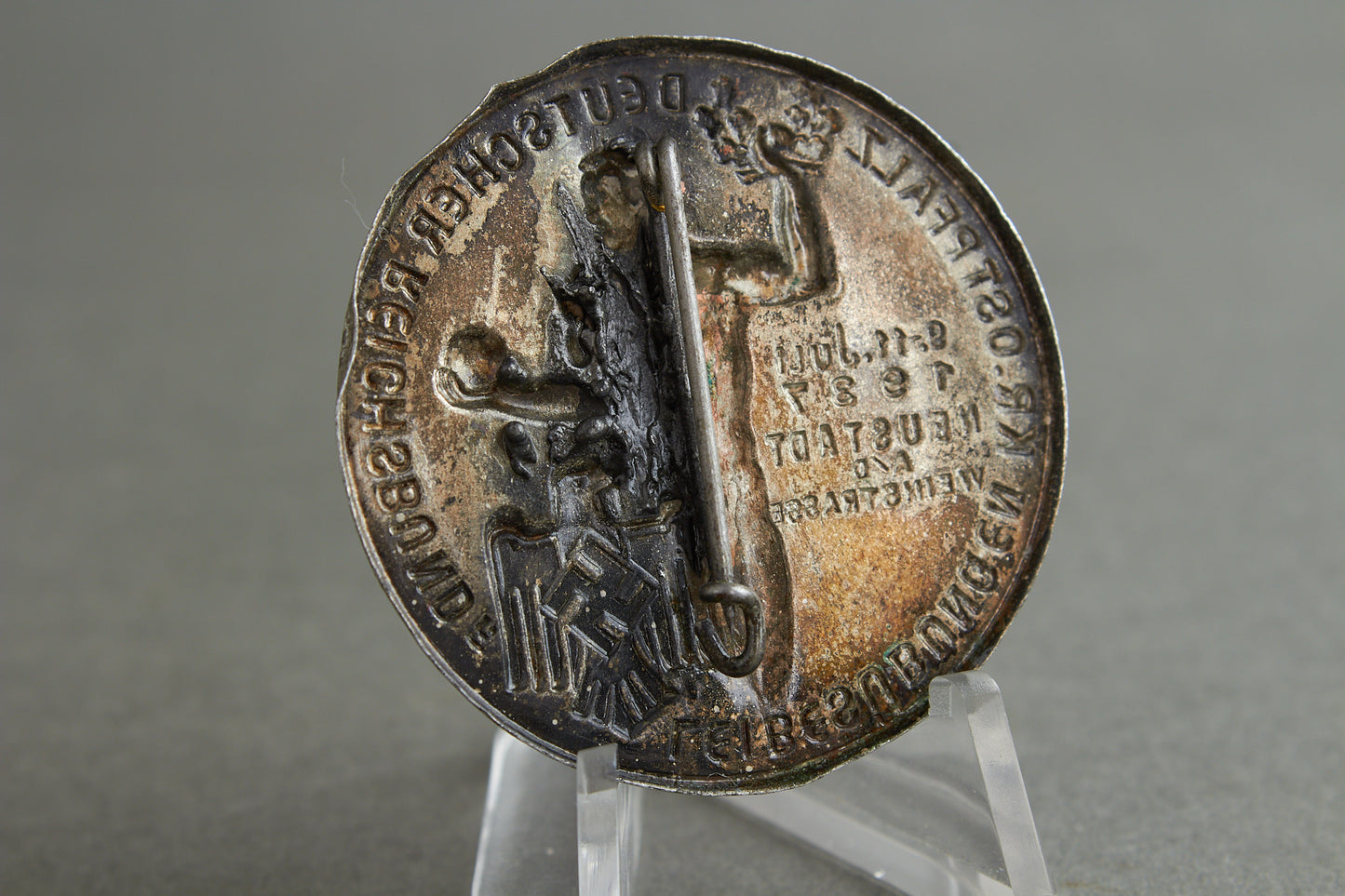 DRL "Deutscher Reichsbund für Leibesübungen" 1937 Tinnie. Original.