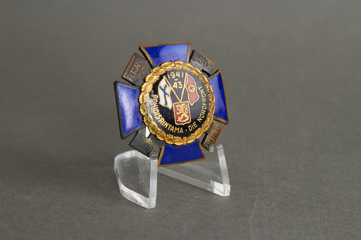 German/Finnish "Nordfront Kreuz 1941-1942". Awarded to German and Finnish soldiers. Original.