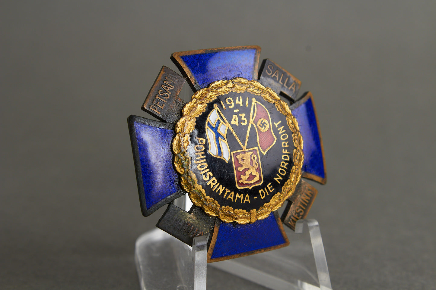 German/Finnish "Nordfront Kreuz 1941-1942". Awarded to German and Finnish soldiers. Original.