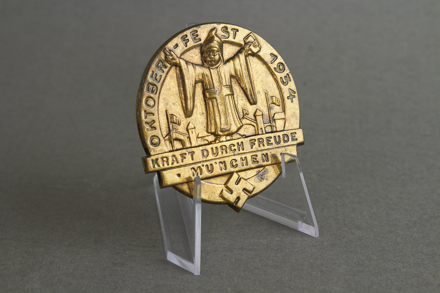 Kraft durch Freude (KdF) "Oktoberfest 1934 München" Tinnie. Original.