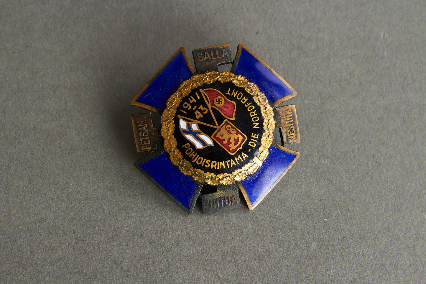 German/Finnish "Nordfront Kreuz 1941-1942". Awarded to German and Finnish soldiers. Original.