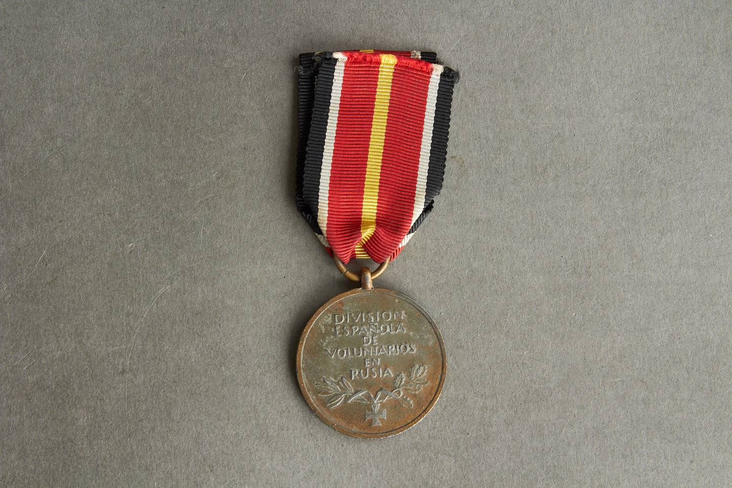 Spanish "Tapferkeits-und Erinnerungsmedaille der Spanischen Blauen Division". Rare. Original.