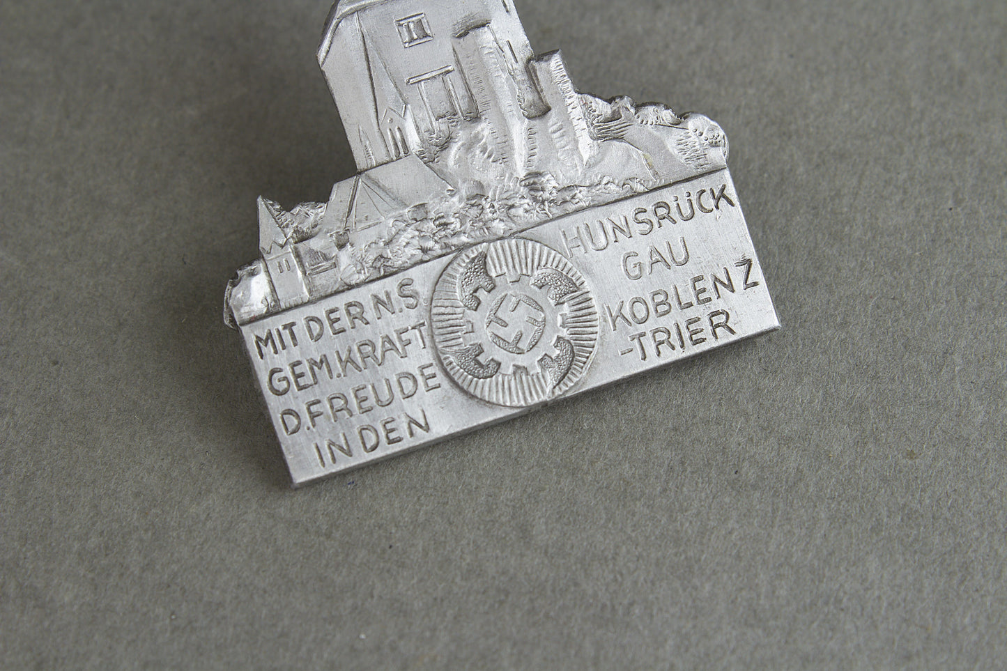 Kraft durch Freude (KdF) "Hunsrück Gau Koblenz-Trier" Tinnie. Original.