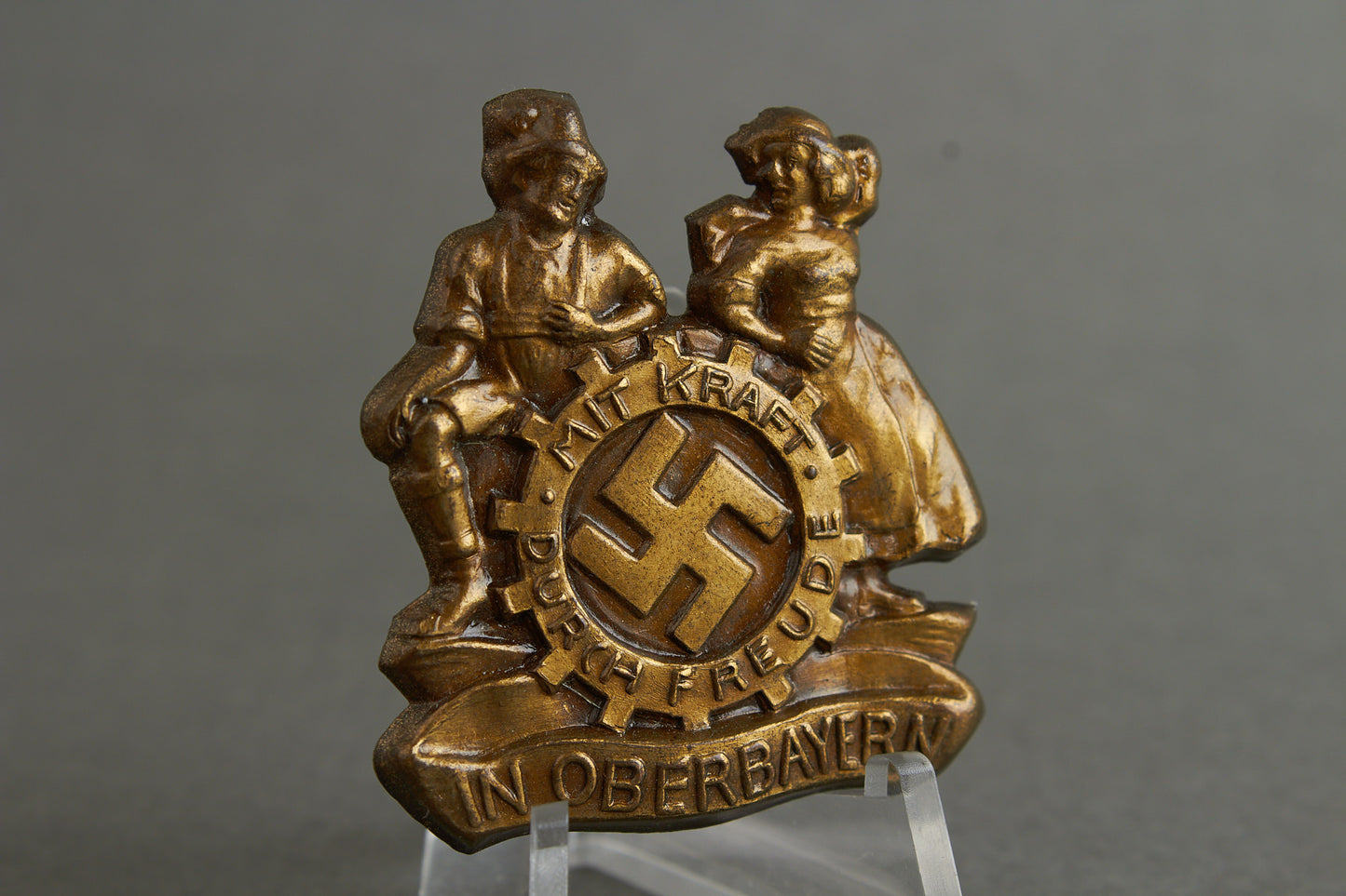 Kraft durch Freude (KdF) "In Oberbayern" Tinnie. Original.