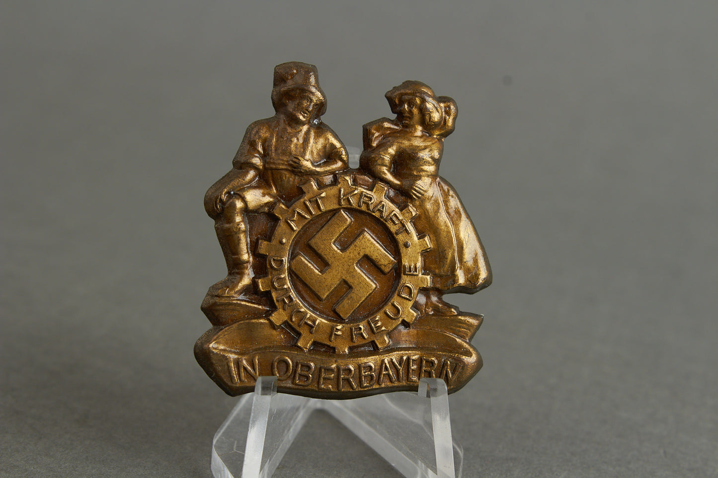 Kraft durch Freude (KdF) "In Oberbayern" Tinnie. Original.