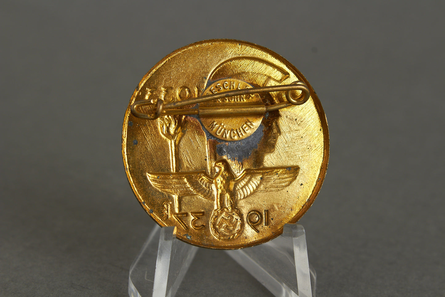 NSDAP "Haus der Deutschen Kunst 1937" Tinnie. Original.